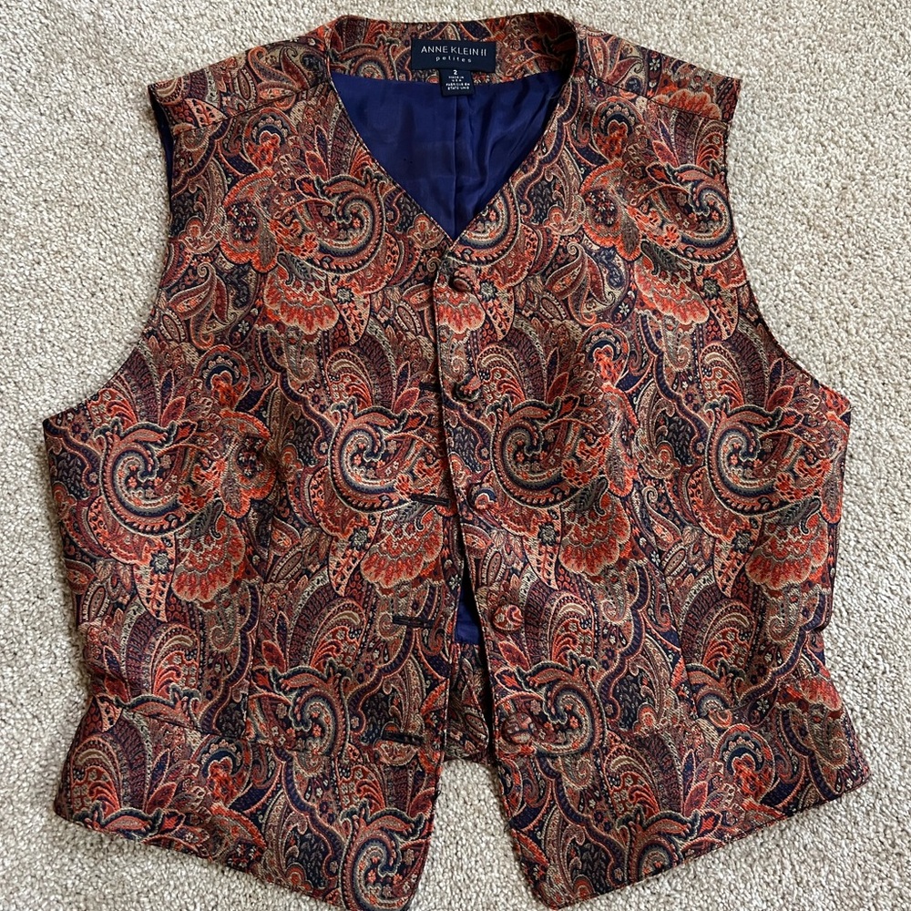 Anne Klein Petite Size 2 vintage fashion vest! NEVER WORN! NEW WITH TAGS!!